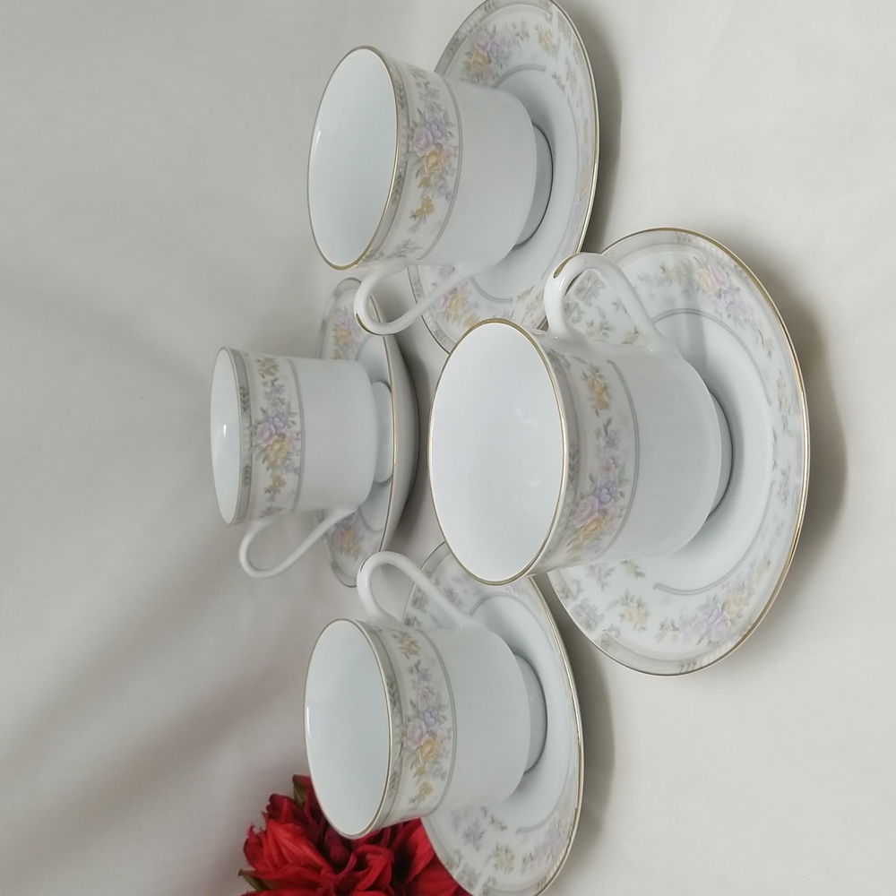 Excel Fine China Southhampton Cups & Saucers